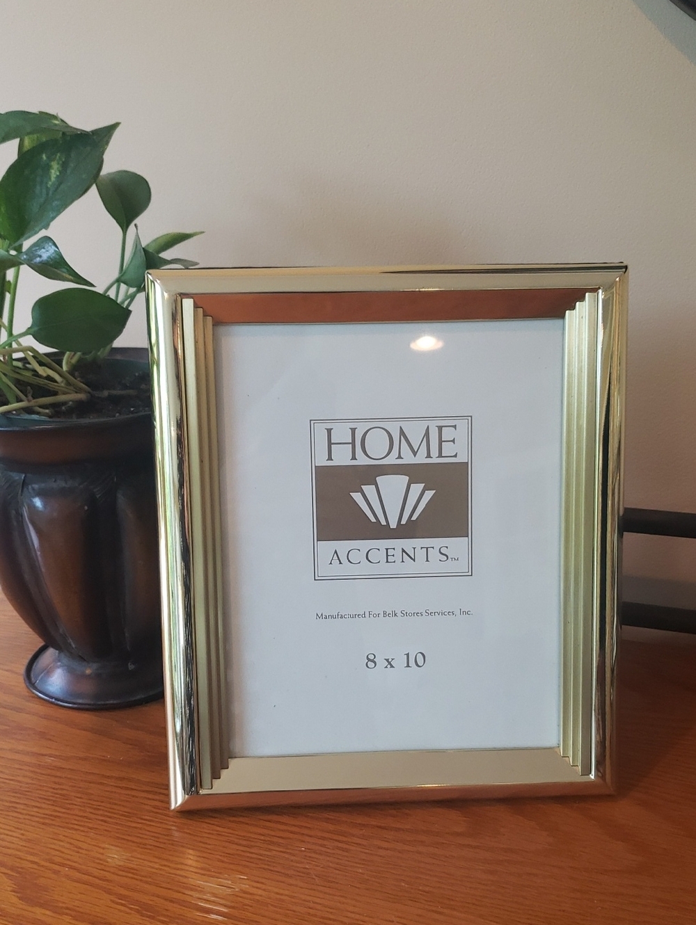 Vintage Home Accents Gold 8x10 Photo Frame